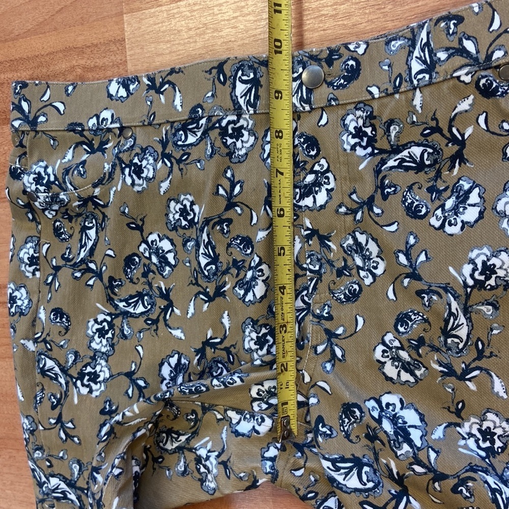 ‼️🆕‼️ stretchy jeans size XL - Picture 5 of 10